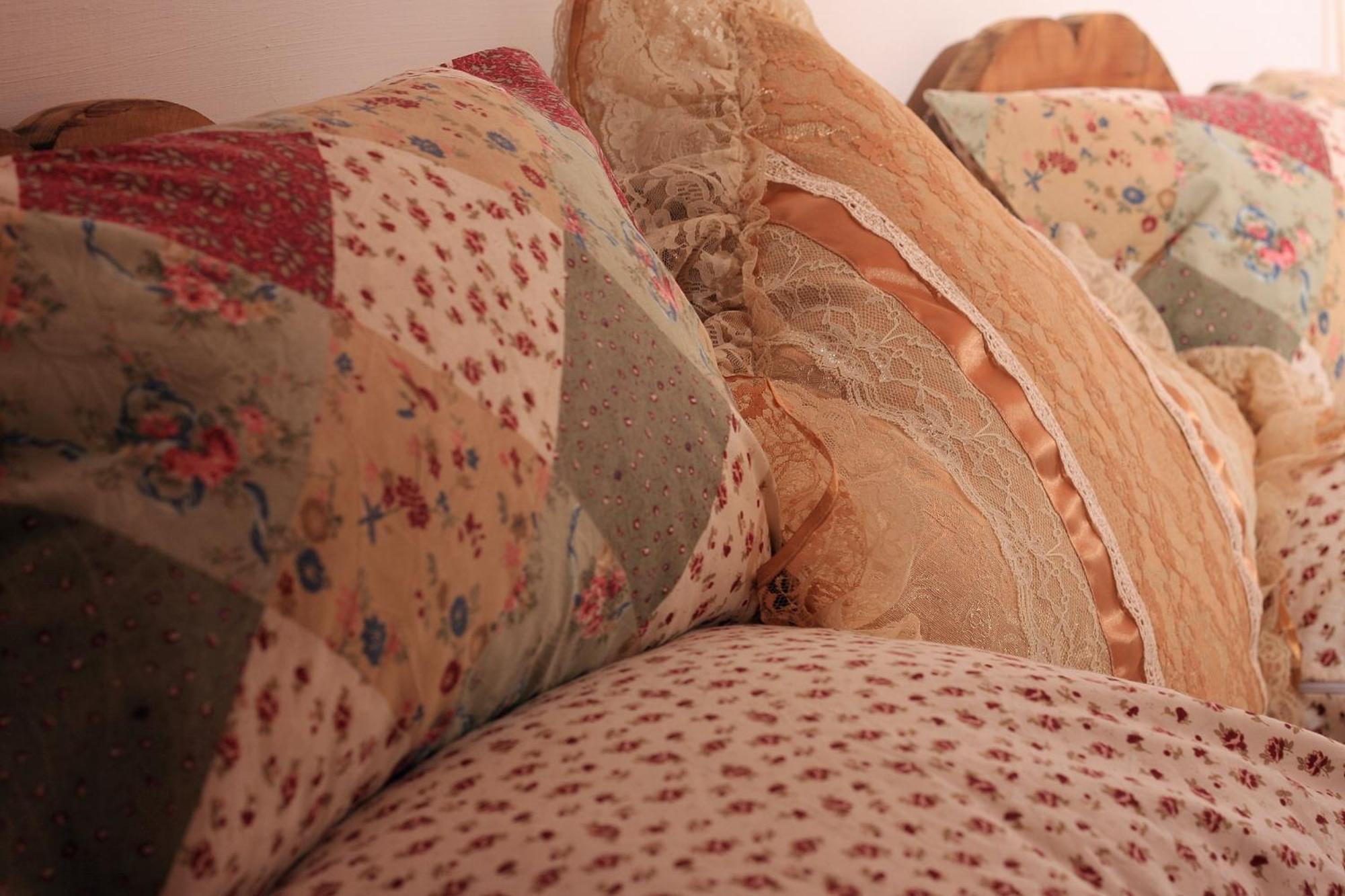 Edes Otthon Vendeghaz Hotell Nagyborzsony Rom bilde
